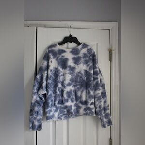 Old Navy Tie-Dye Cropped Crewneck Sweatshirt - Navy and White